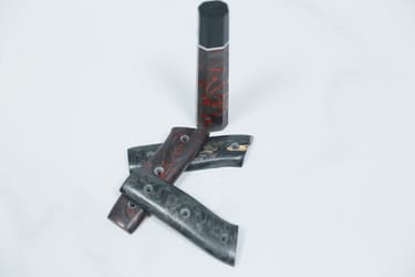 Colored Carbon Knife Holder